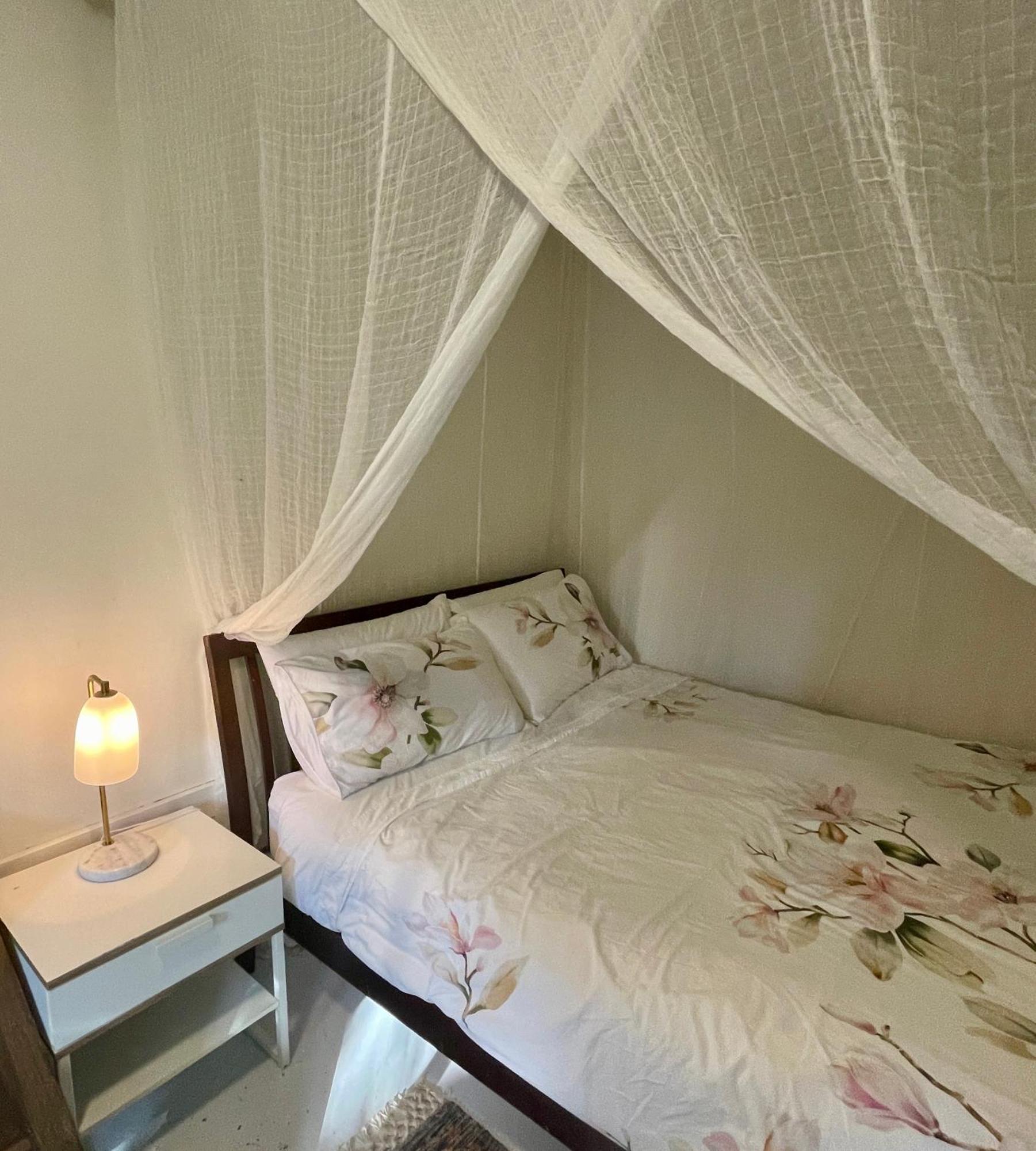 Lilli Pilli Guesthouse خليج بيرون المظهر الخارجي الصورة