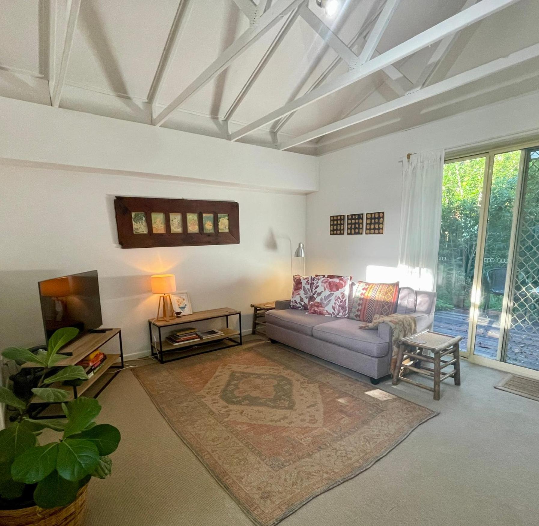 Lilli Pilli Guesthouse خليج بيرون المظهر الخارجي الصورة